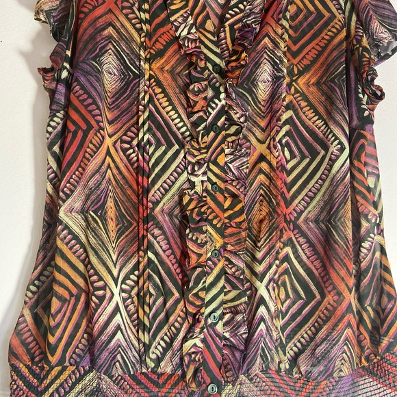 East 5th Women’s Button Down V Neck Blouse Size 1X - Picture 7 of 9